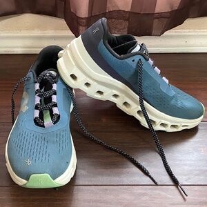 ON CLOUD Athletic Shoes US Women Size 9